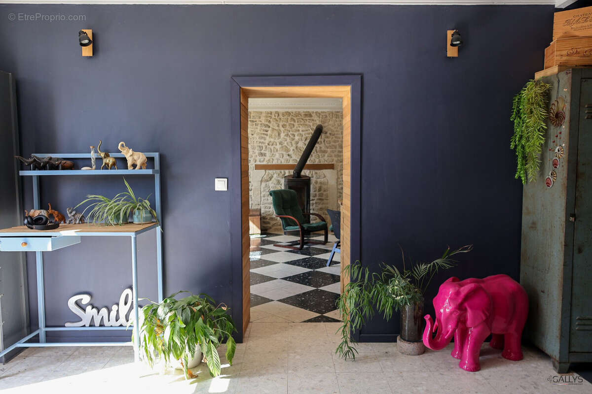 Appartement à SAINT-MARTIAL-SUR-NE