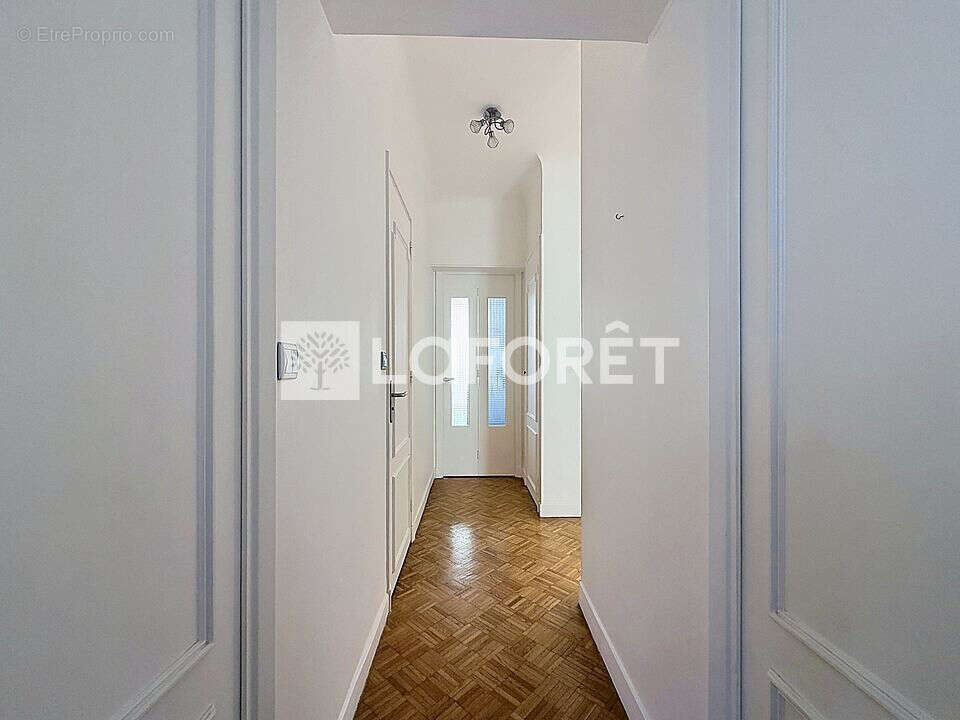 Appartement à MARSEILLE-8E