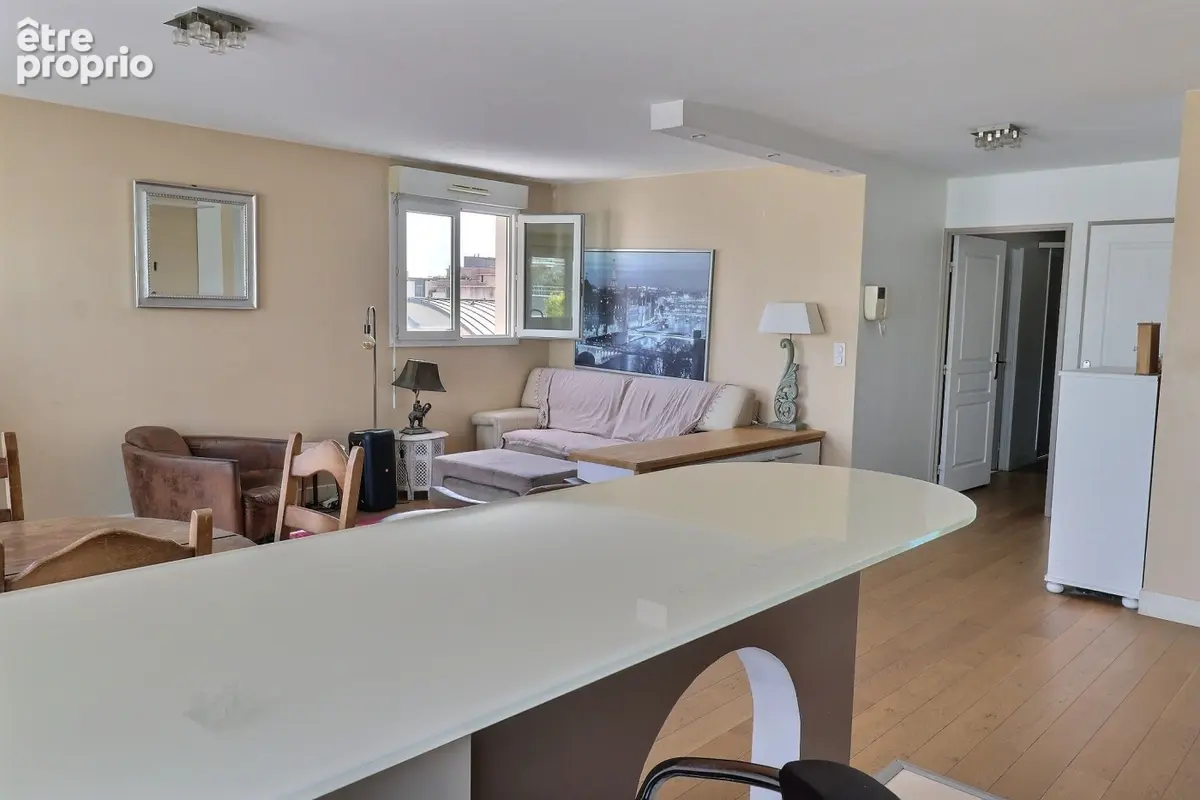 Appartement 5 pièces 122 m² à vendre à Courbevoie (92400) - photo 2