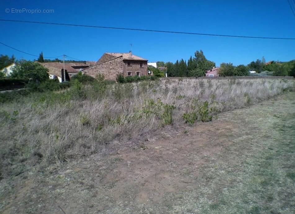 Terrain à CEBAZAN