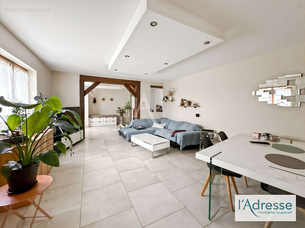 Maison à FLEURY-SUR-ANDELLE