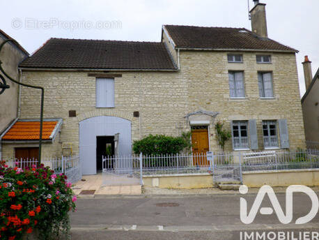 Photo 1 - Maison à ESSOYES