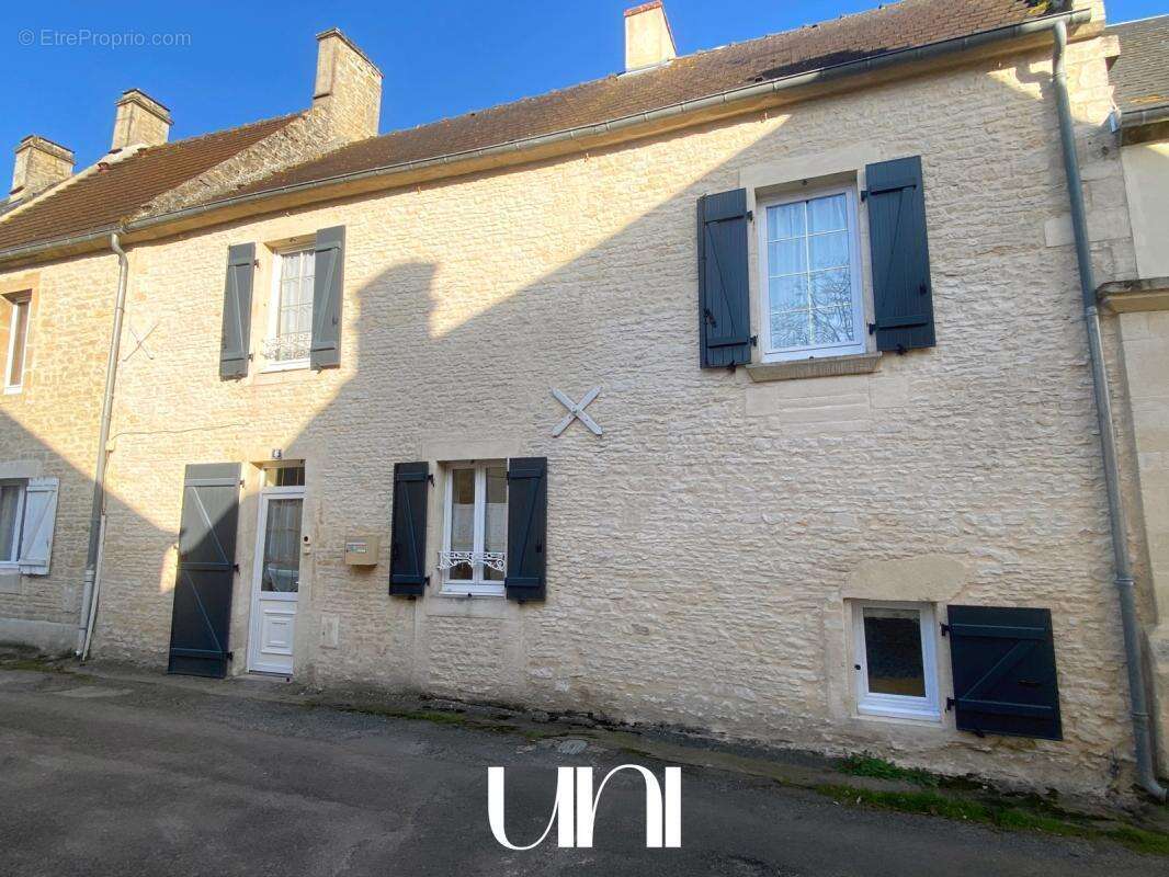 Maison à THAON