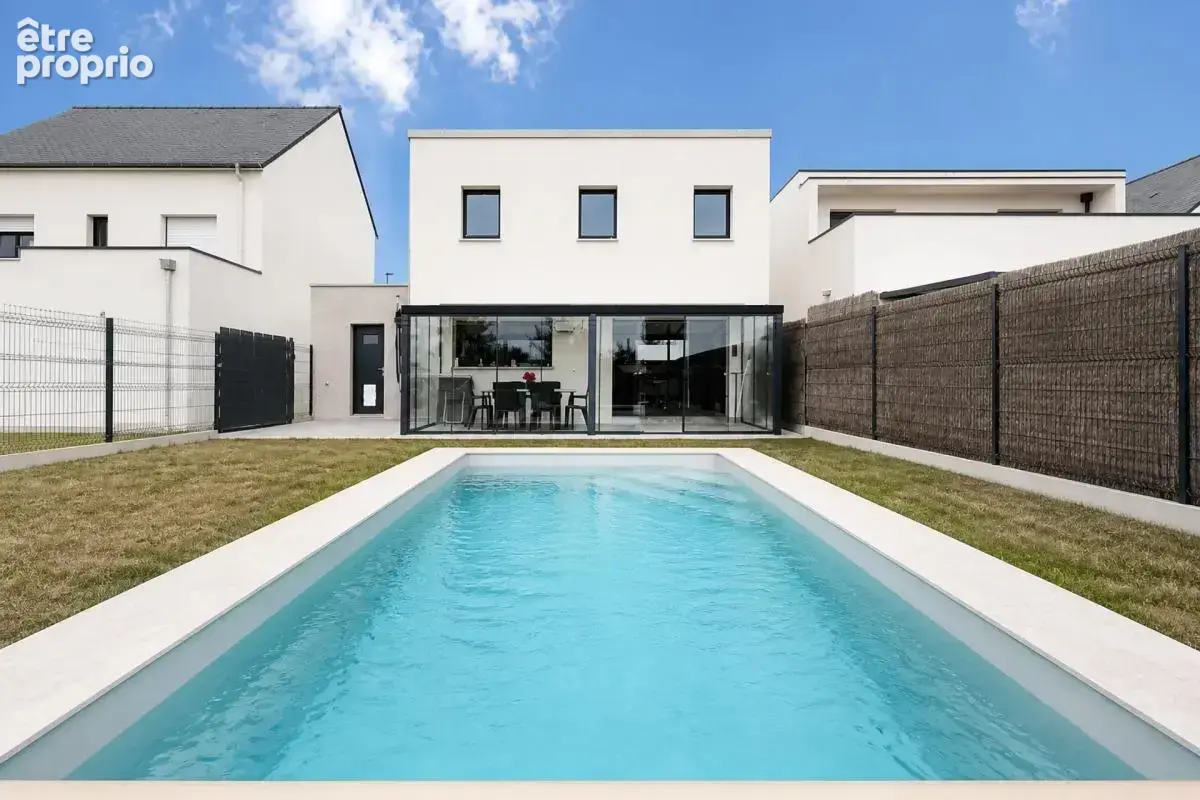 Maison de 6 pièces de 112 m² situé à Cintré - photo 3