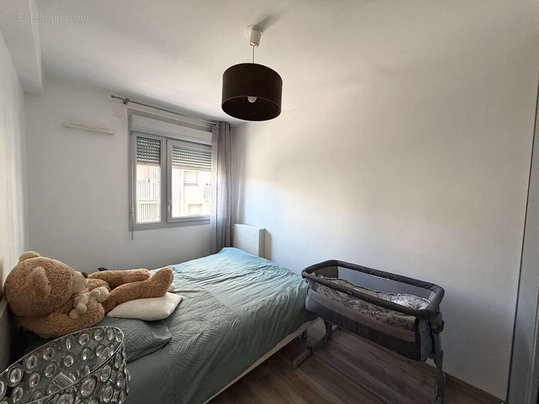 Appartement à NANTERRE