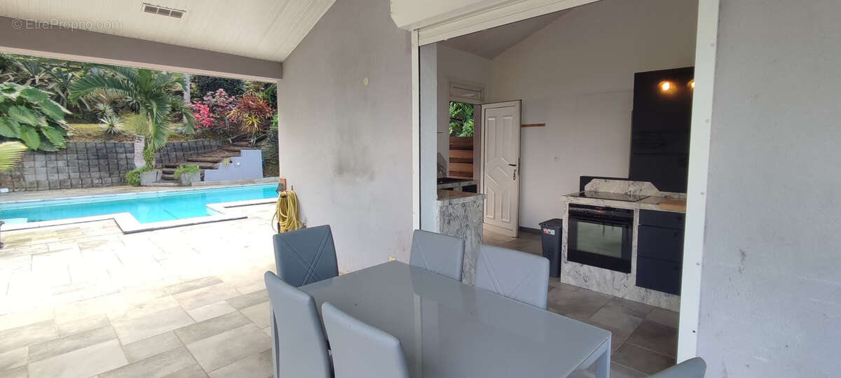 Maison à LES TROIS-ILETS