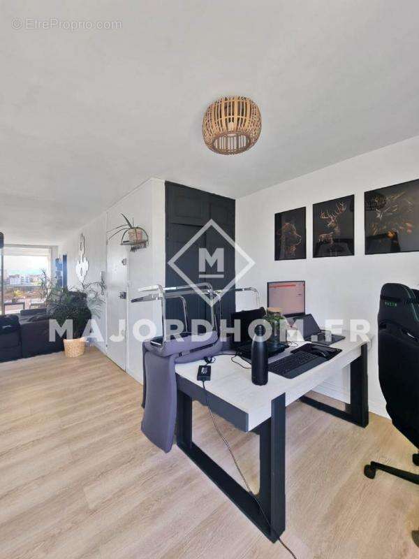 Appartement à MARSEILLE-10E