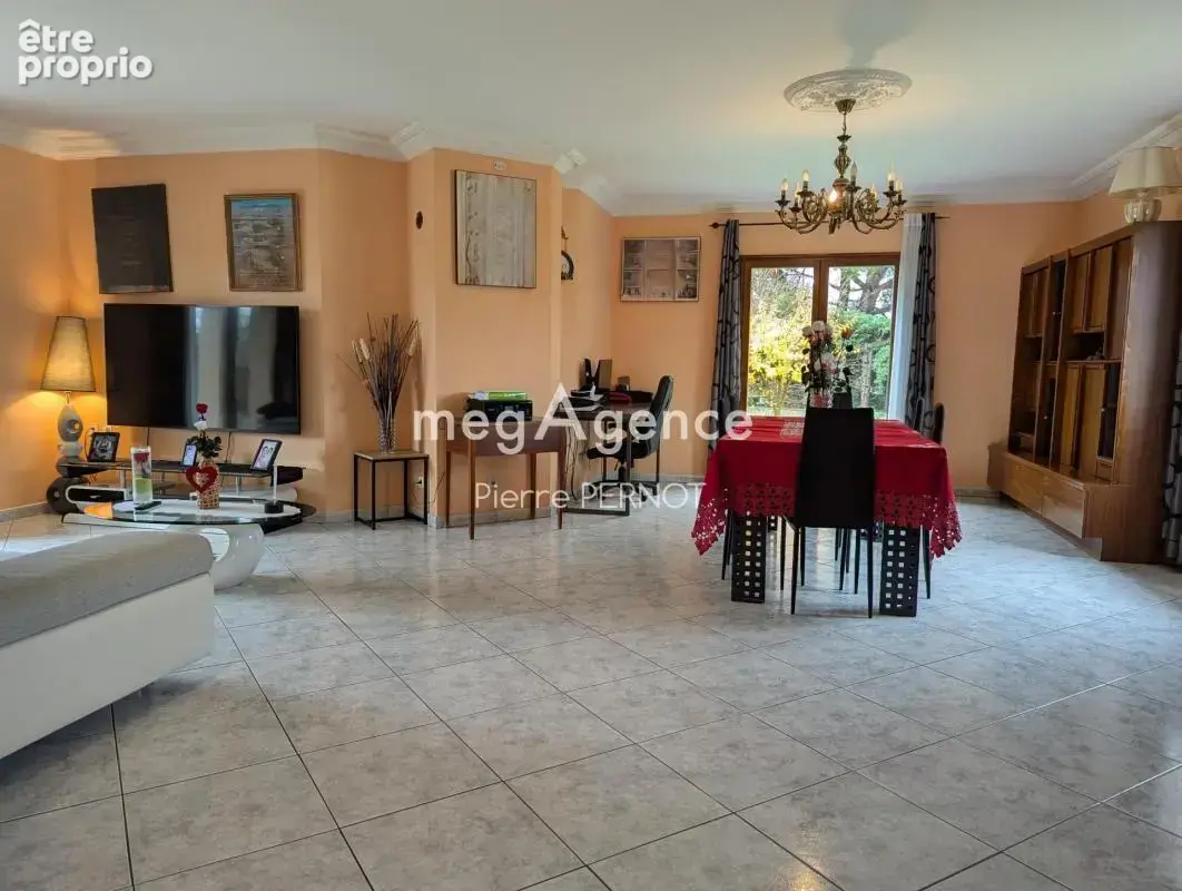 Grande villa avec espace professionnel - photo 3