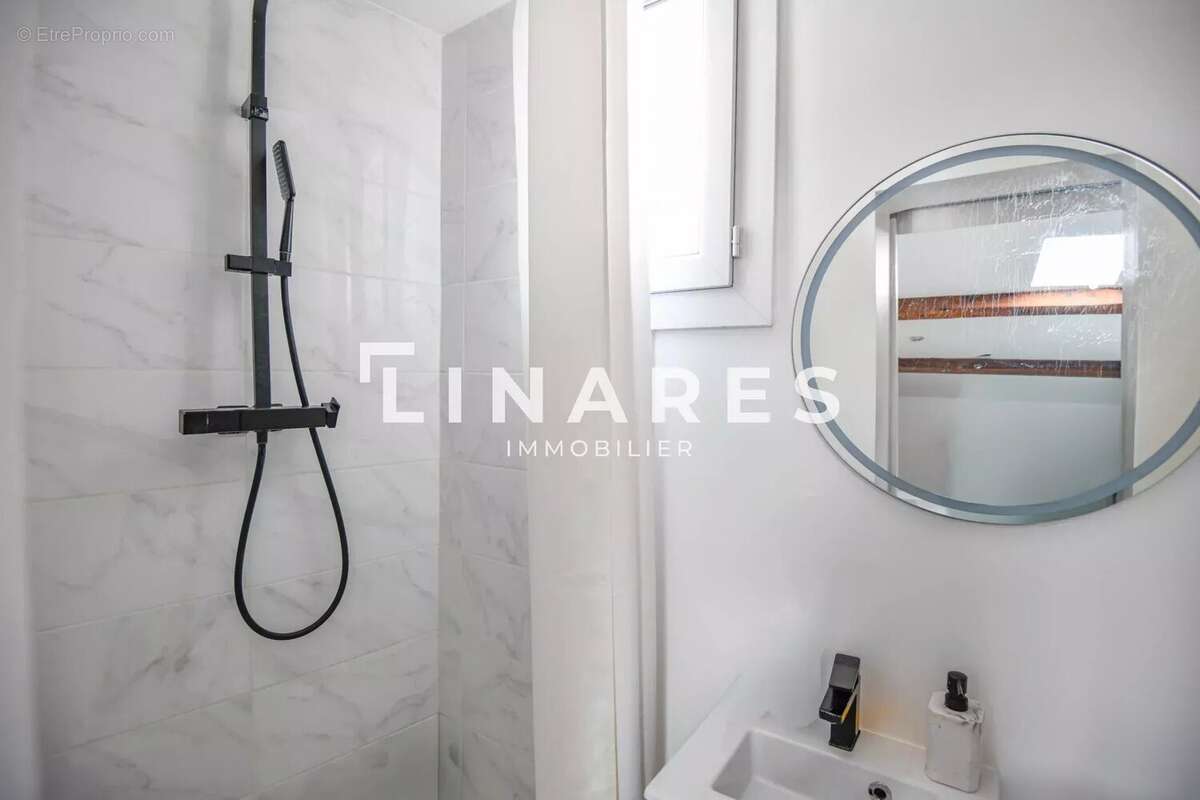 Appartement à MARSEILLE-6E