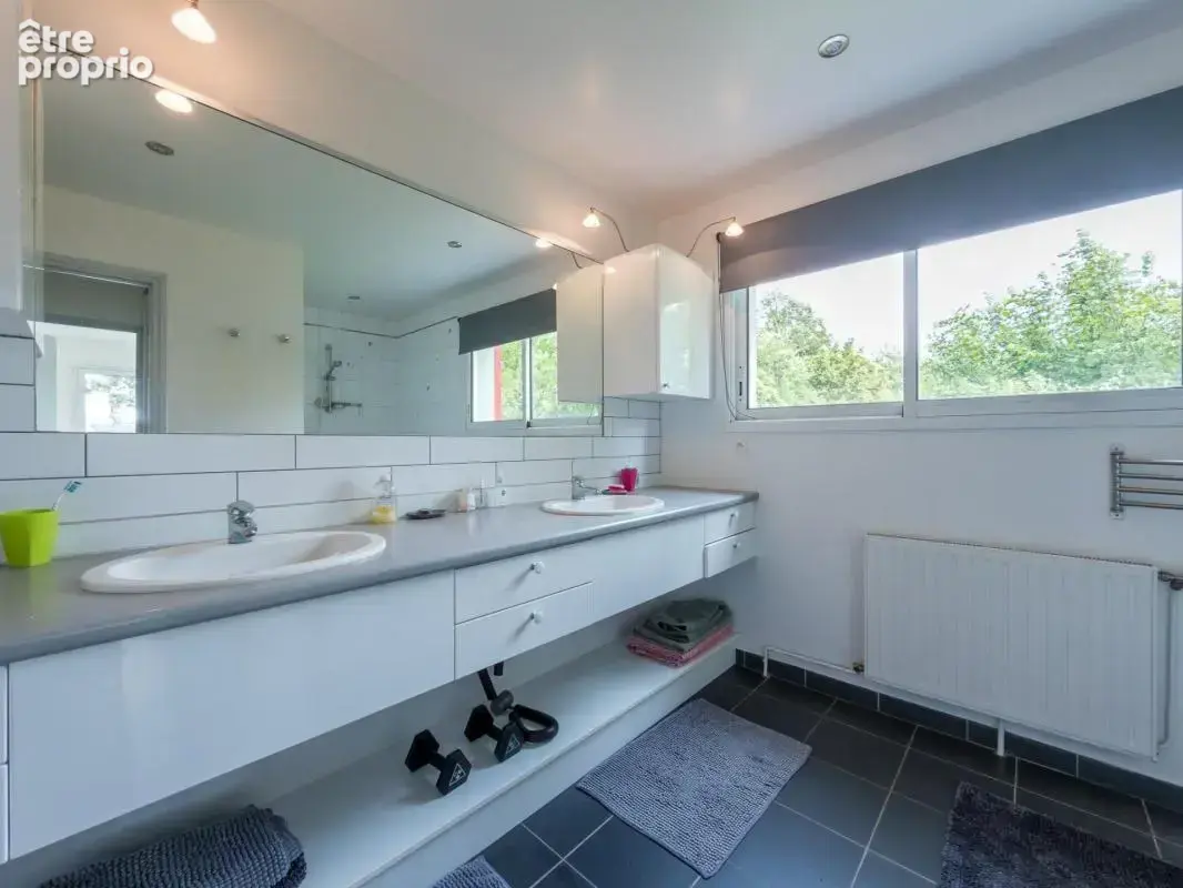 Propriete familiale / parfait etat / 5 chambres - photo 18