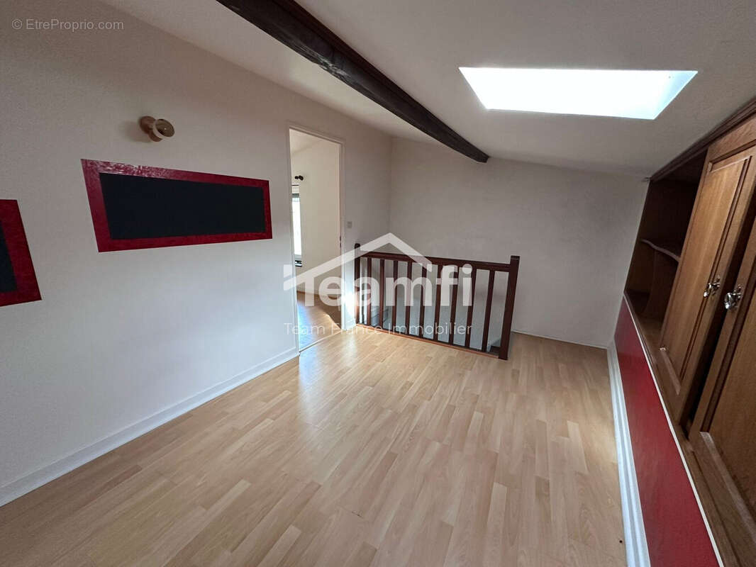 Maison 124 m² à Thiers  - photo 5
