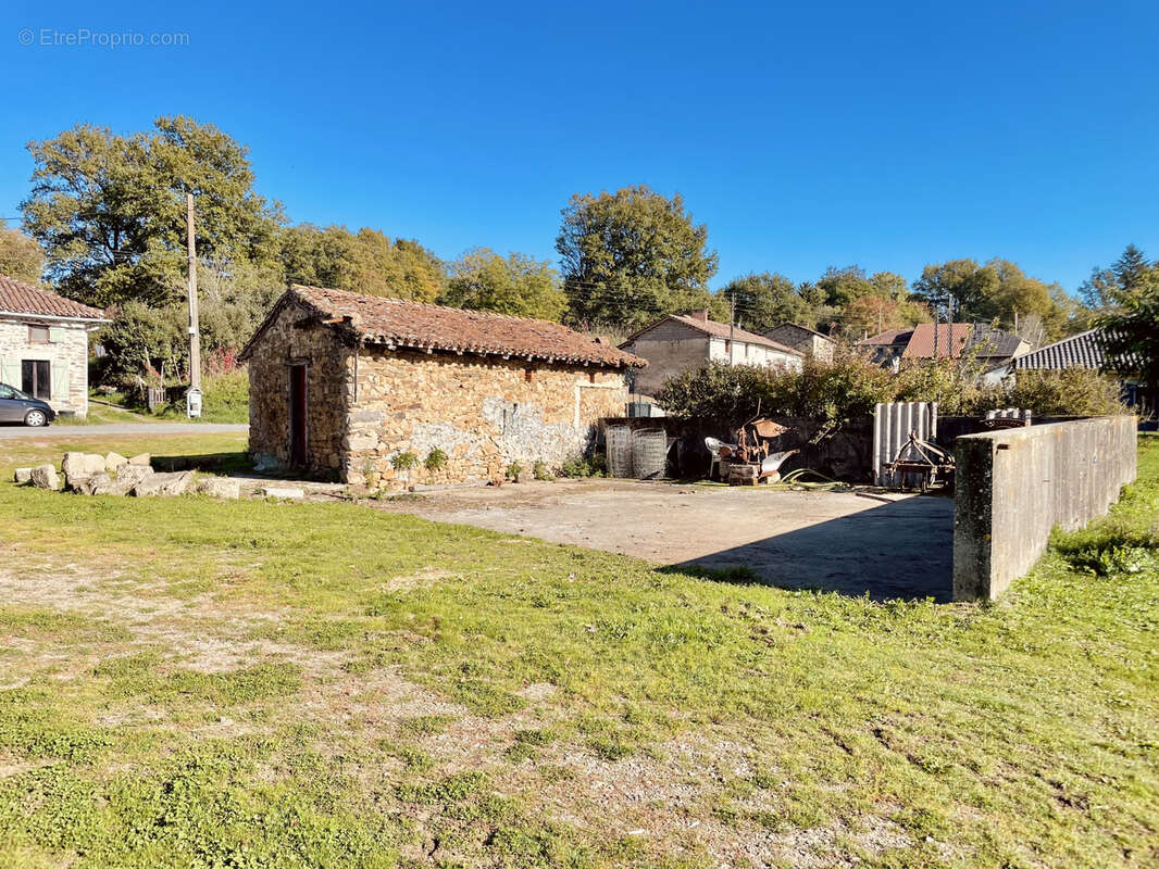 Maison à SAINT-CHRISTOPHE
