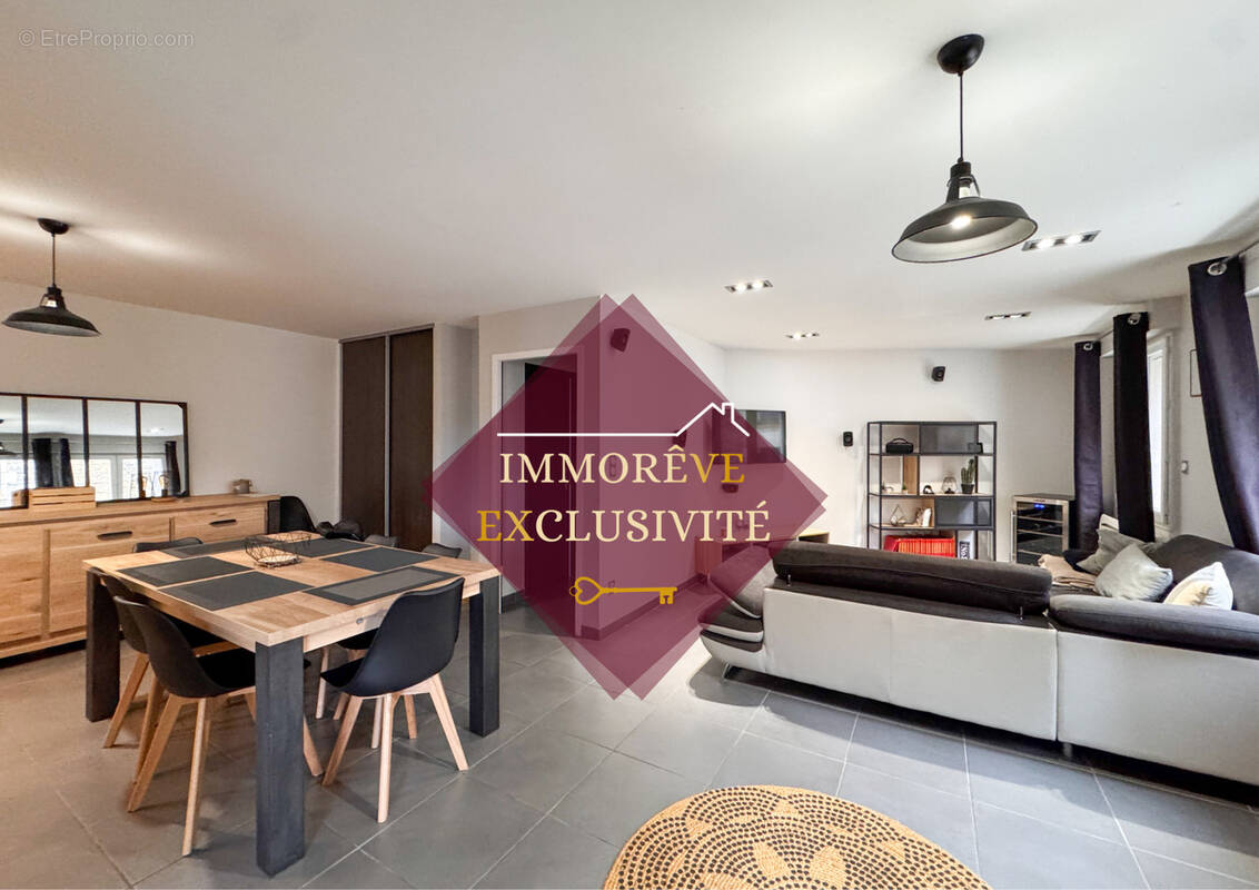 Appartement à CHAVANAY