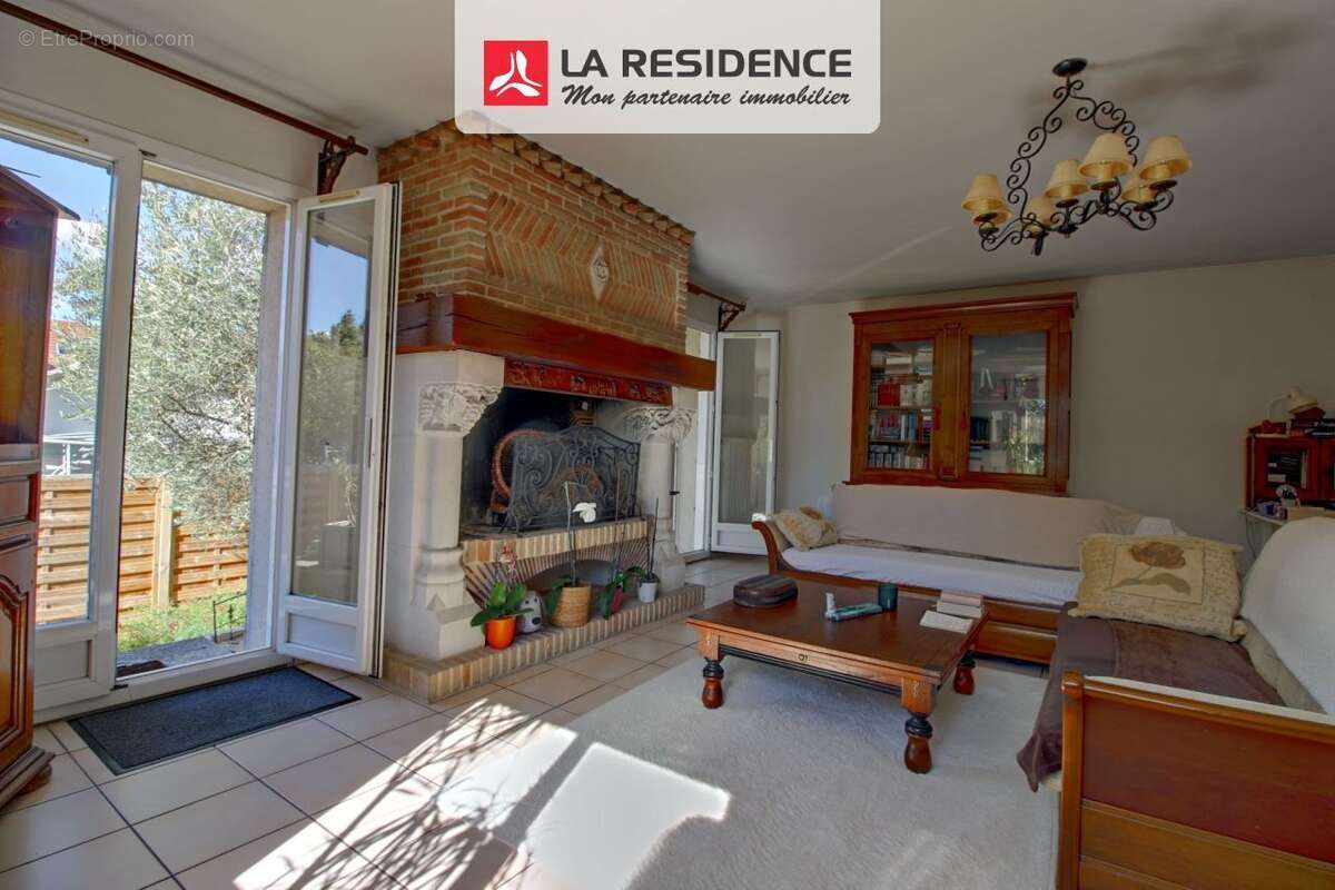 Maison à SARTROUVILLE