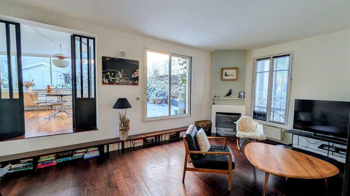 Appartement à SURESNES
