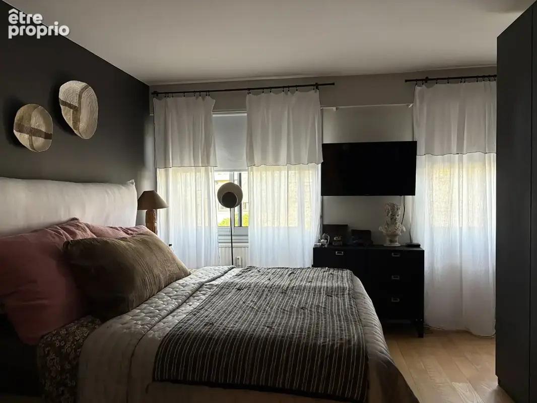Très bel appartement de 182 m² en dernier étage avec terrasse dans un immeuble de grand standing avec ascenseur - photo 8
