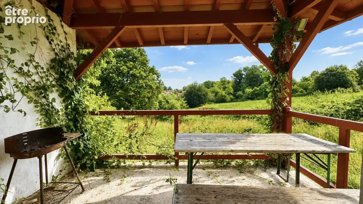 Maison de caractère du XVIIIe siècle rénovée  402 m² habitables  9 chambres  Terrain de 2 215 m²  Urt - photo 19