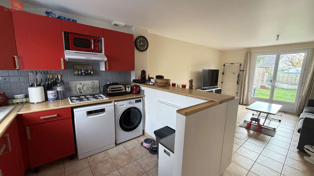 Maison à VILLIERS-SAINT-FREDERIC