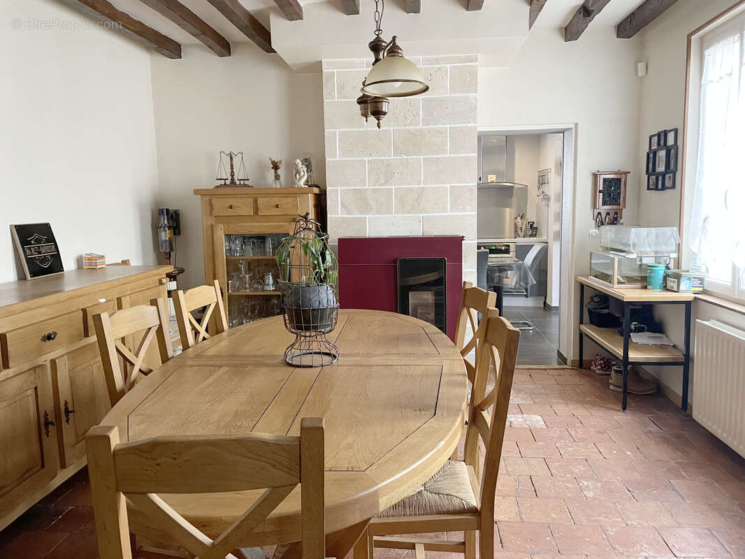 Maison à SAINTE-GENEVIEVE