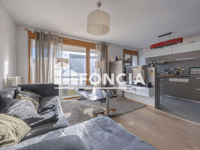 Appartement à POISY