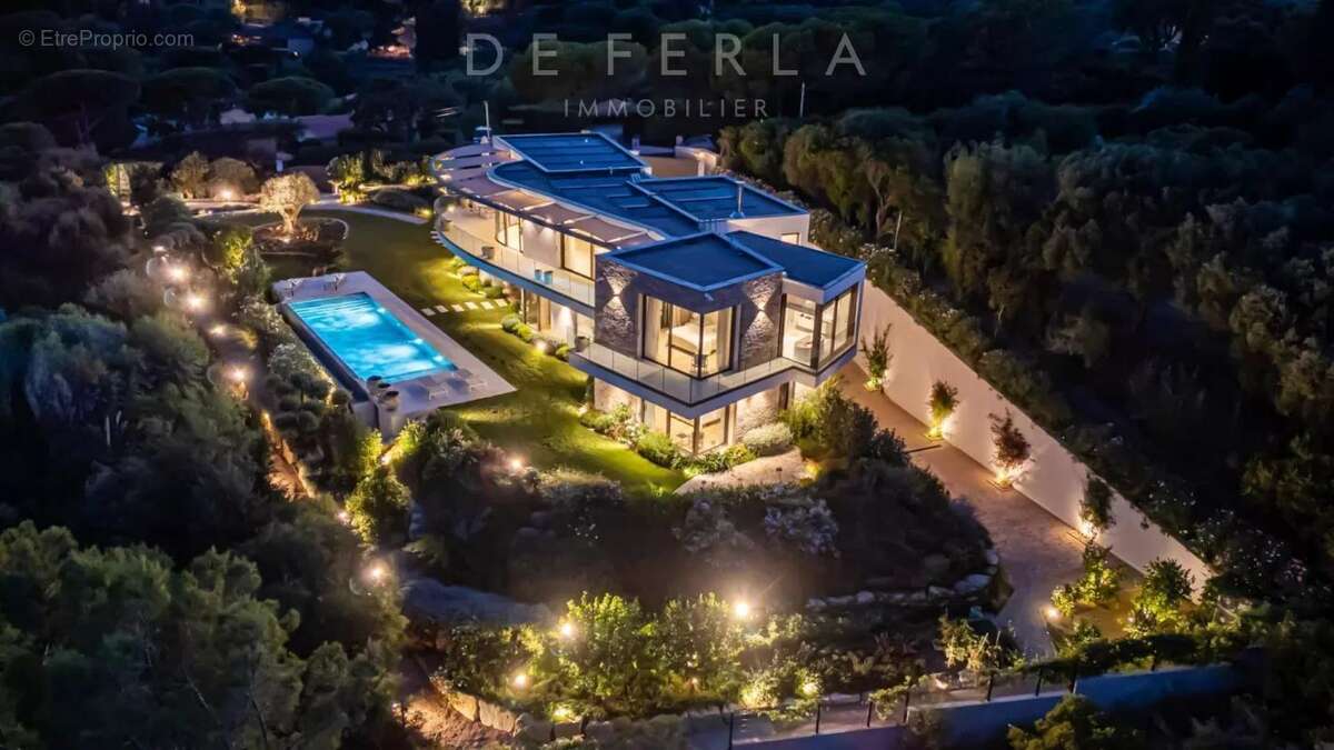 Maison à CAVALAIRE-SUR-MER