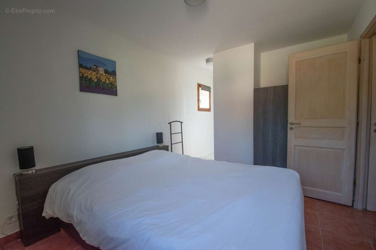 Maison 80 m² à Lacapelle-Marival  - photo 6