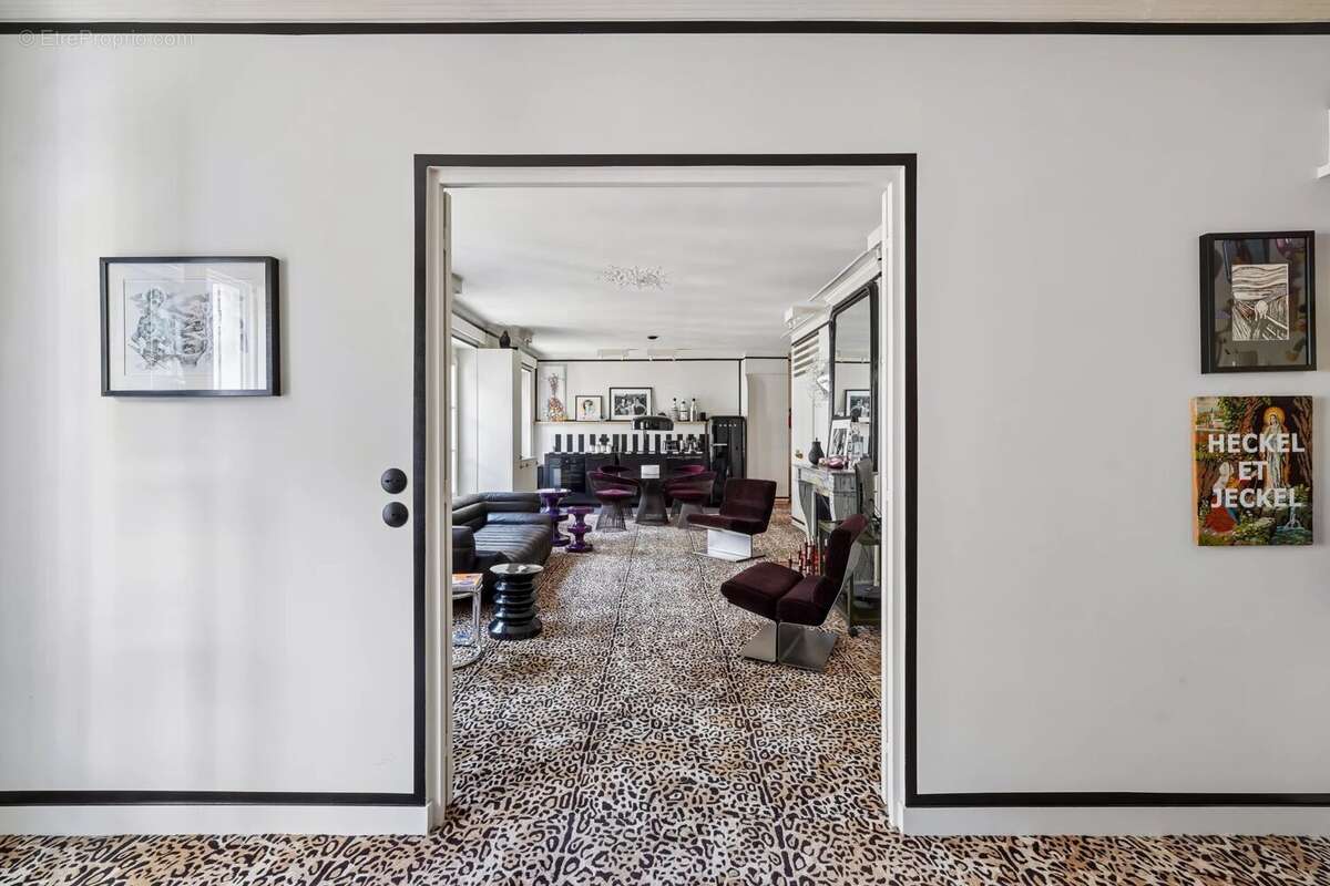 Appartement à PARIS-9E