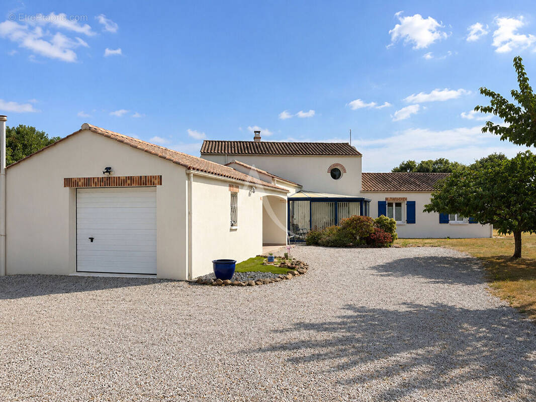 Maison à TALMONT-SAINT-HILAIRE