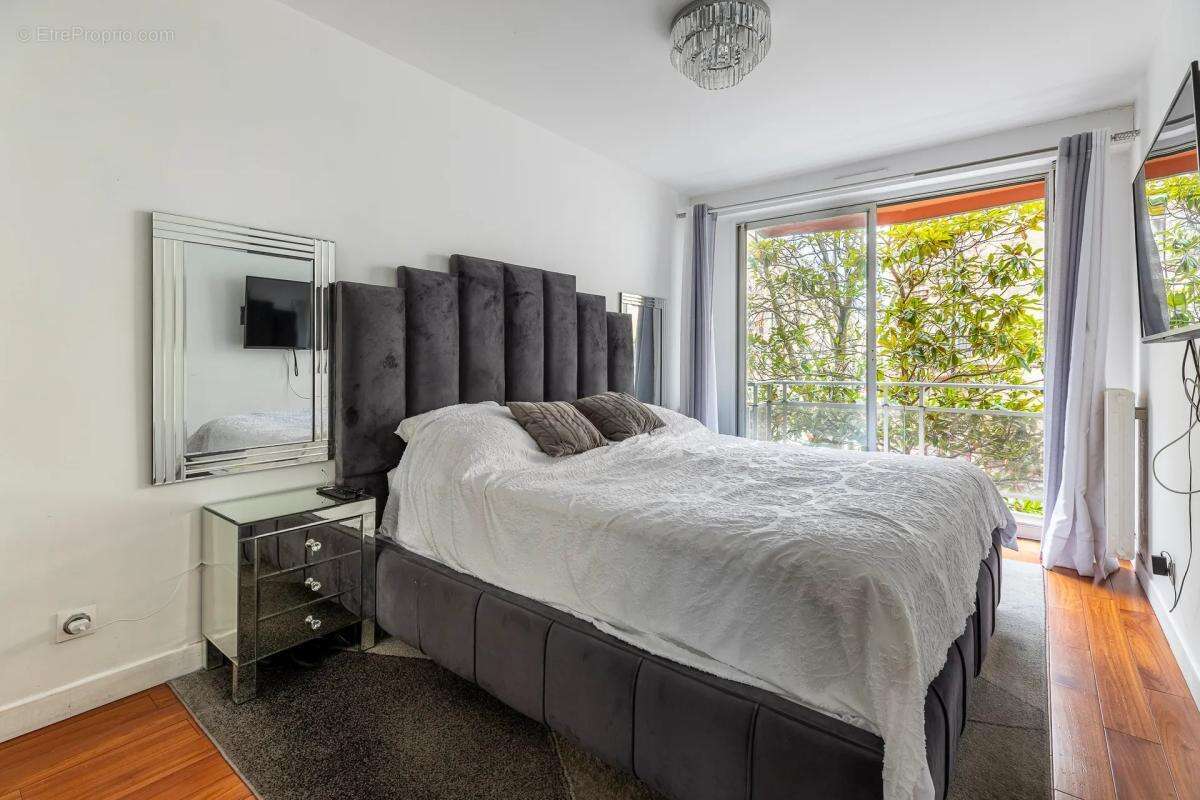 Appartement à PARIS-19E