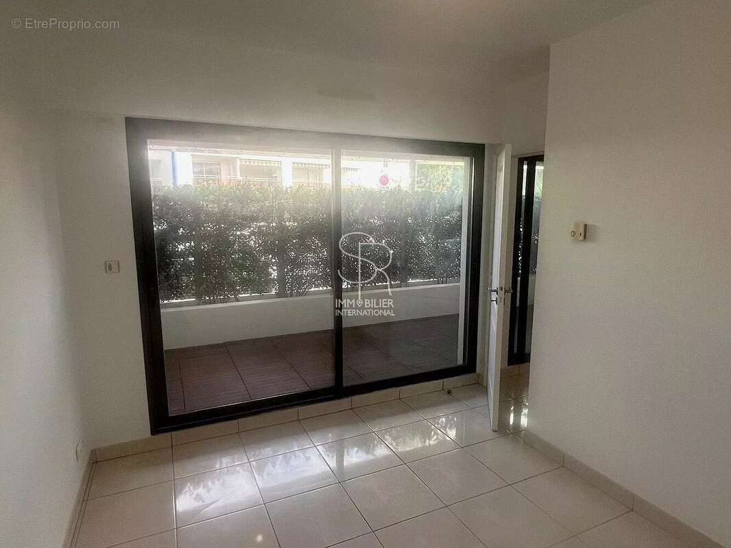 Appartement à VILLENEUVE-LOUBET