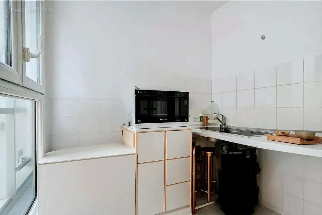 Appartement à PARIS-10E