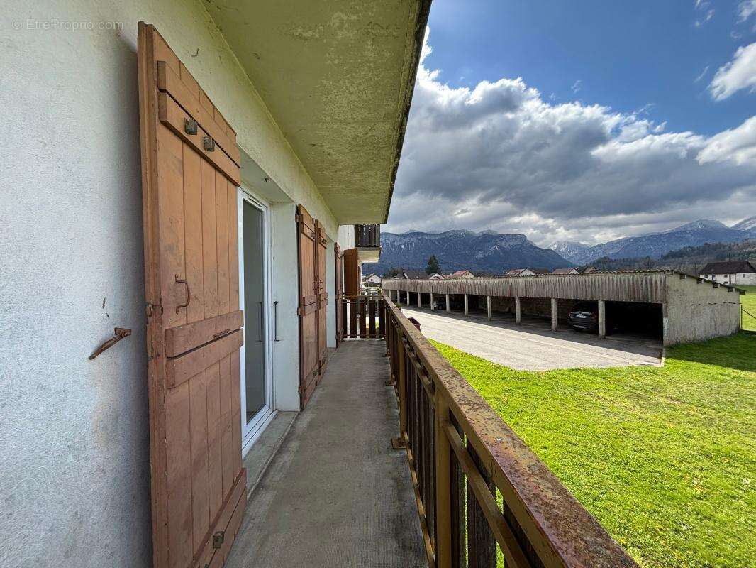 Appartement à LES ECHELLES