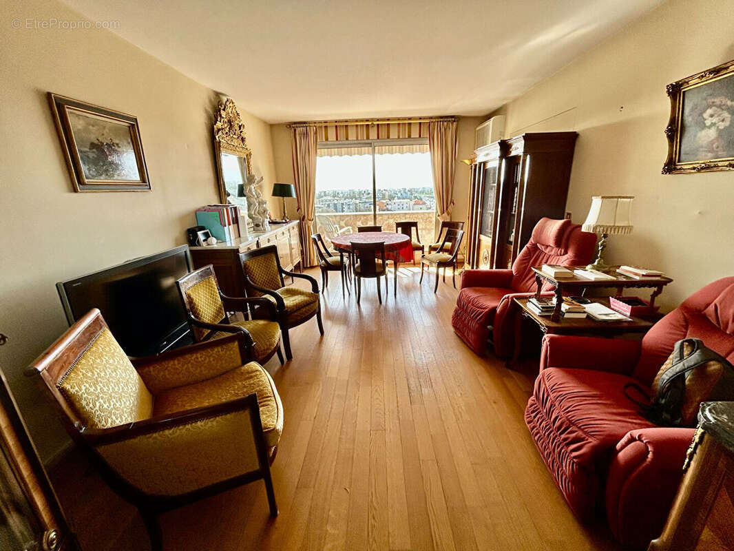 Appartement à NOGENT-SUR-MARNE
