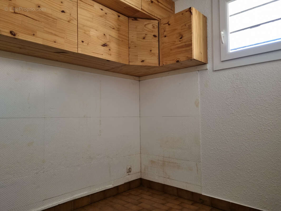 A vendre - gruissan - au coeur du port et proche de plage du grazel -  appartement 4 couchages - terrasse - pi - photo 12