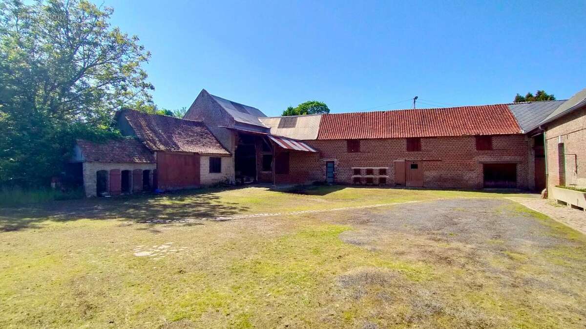 Maison à DOMART-EN-PONTHIEU