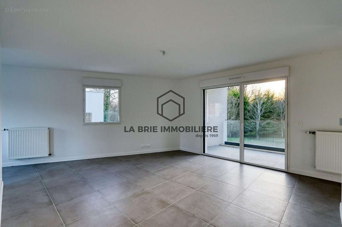 Appartement 74 m² à Rubelles  - photo 4