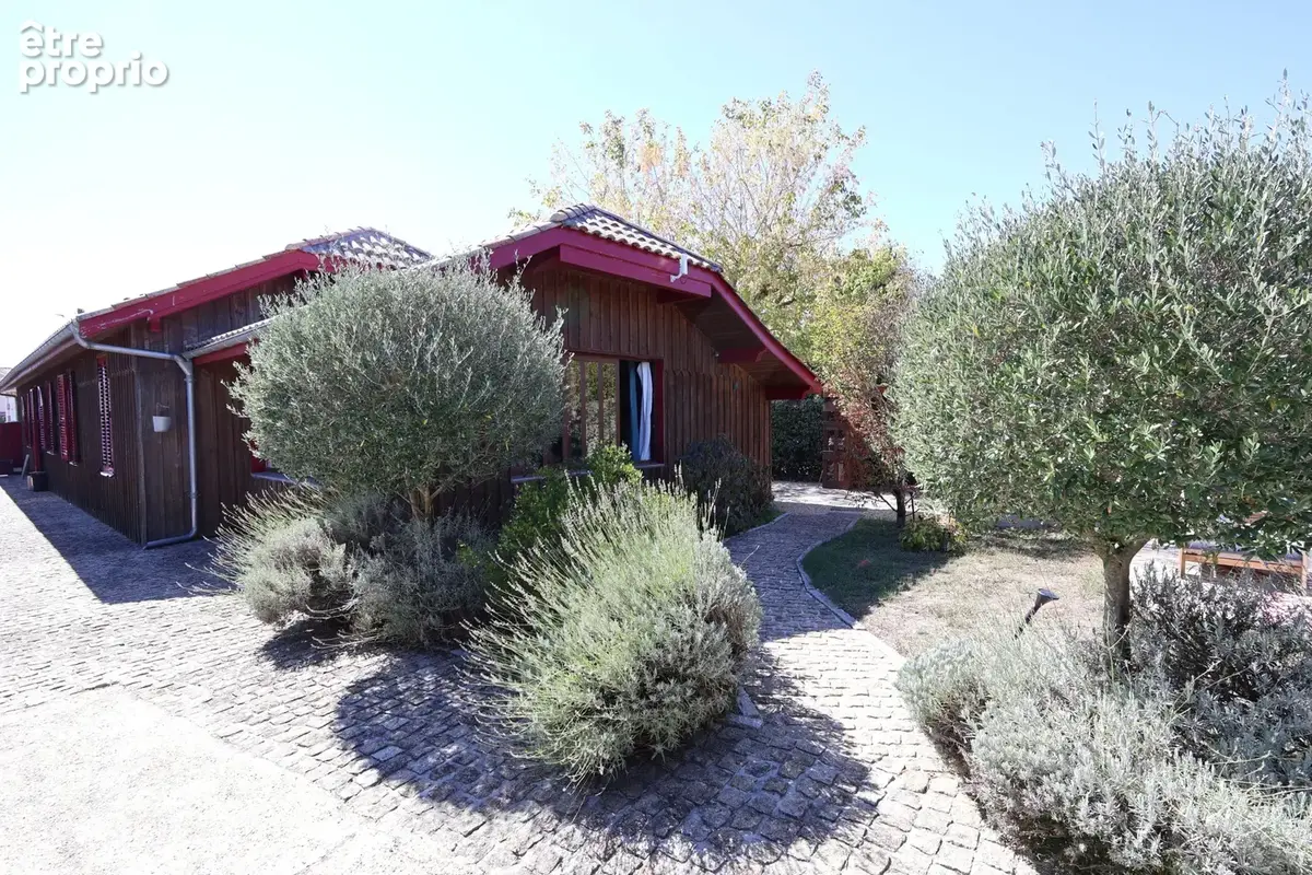 Photo Maison à Lacanau au prix de 884 000€