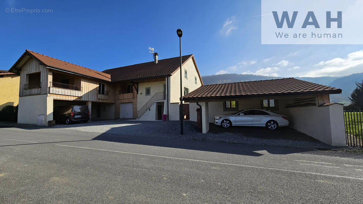Appartement à SAINT-CERGUES