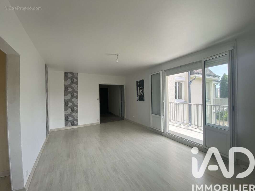 Photo 2 - Appartement à SAINT-CYR-SUR-LOIRE