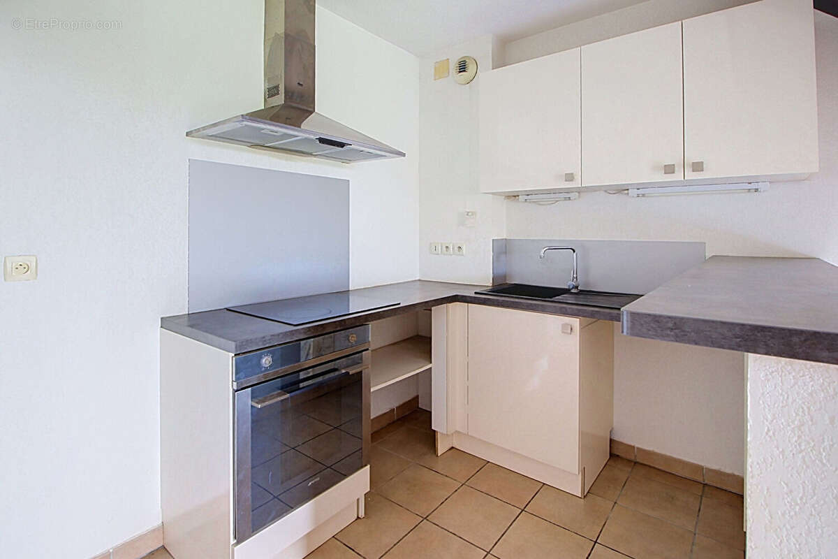 A VENDRE EXCLUSIVITE ! Appartement Lorgues 4 pièces 80 m² - photo 4