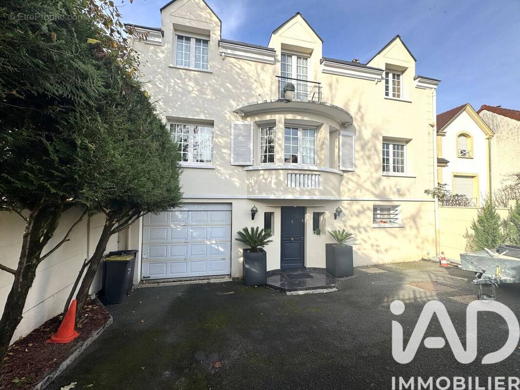 Photo 1 - Maison à CHAMPIGNY-SUR-MARNE