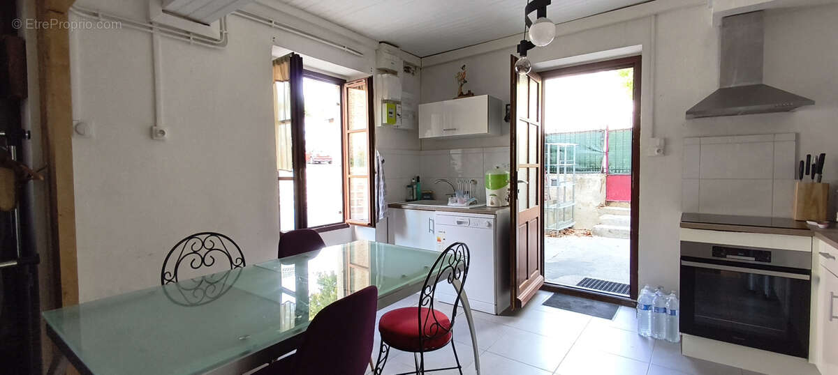 Appartement à MOURS-SAINT-EUSEBE