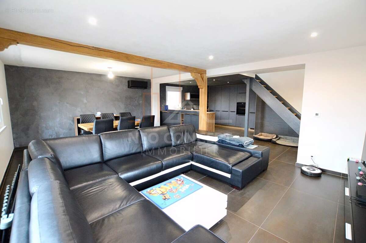 Maison à DIEFFENBACH-LES-WOERTH