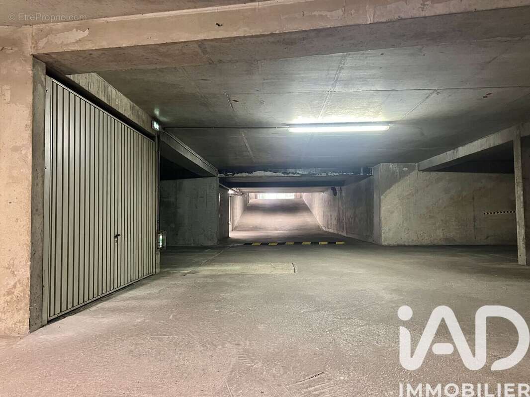 Photo 4 - Parking à LYON-3E