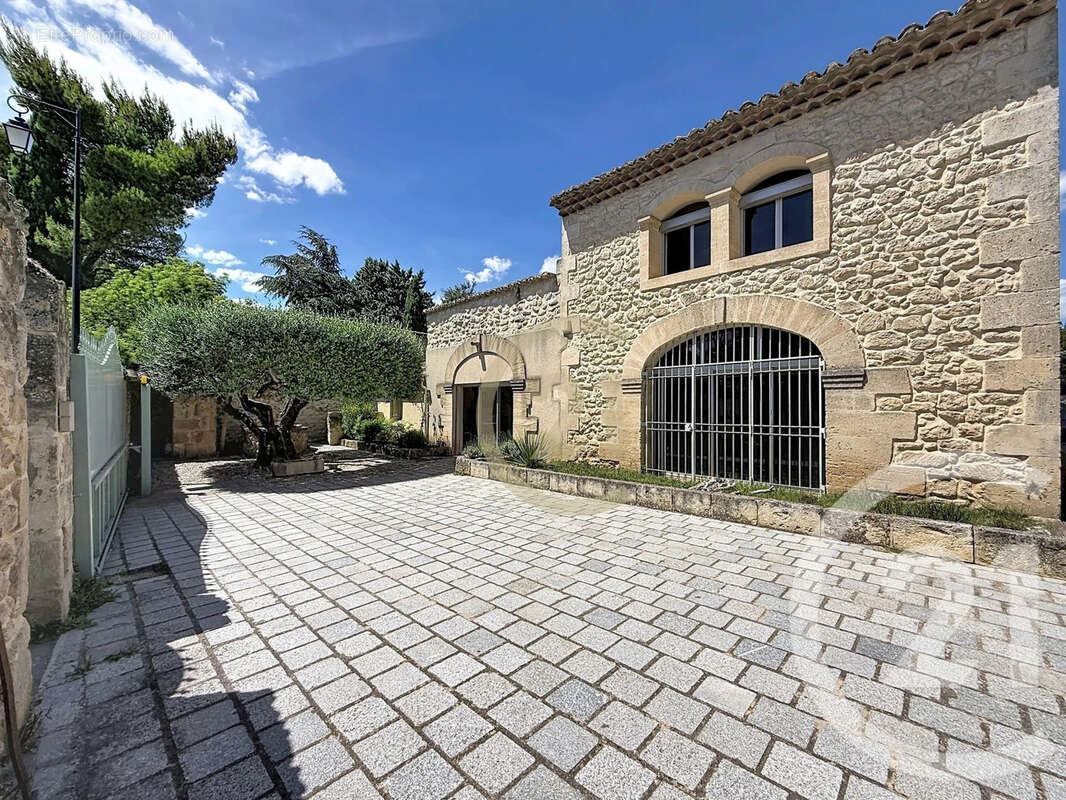 Maison 184 m² à Saint-Hilaire-D'ozilhan  - photo 5