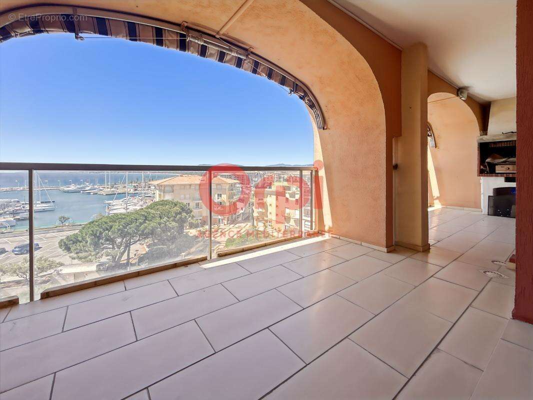 Appartement à FREJUS