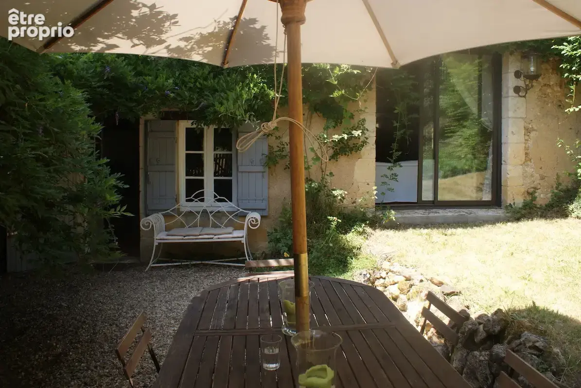 A VOIR. Belle maison en pierre de 4 chambres avec dépendances et vues sur terrain d'environ 2811m2 - photo 44