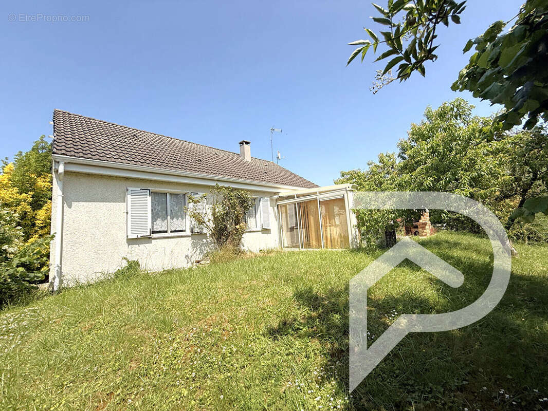 Maison à BERNES-SUR-OISE