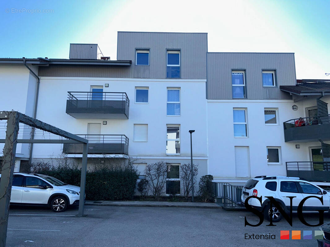 Appartement à SAINT-CERGUES