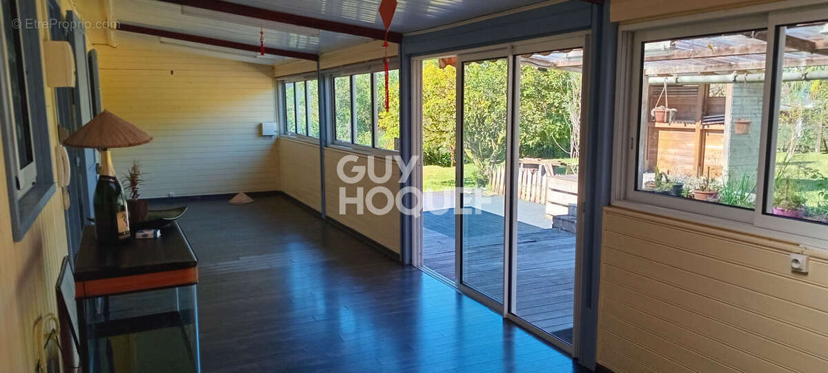 Maison à LA PLAINE-DES-PALMISTES